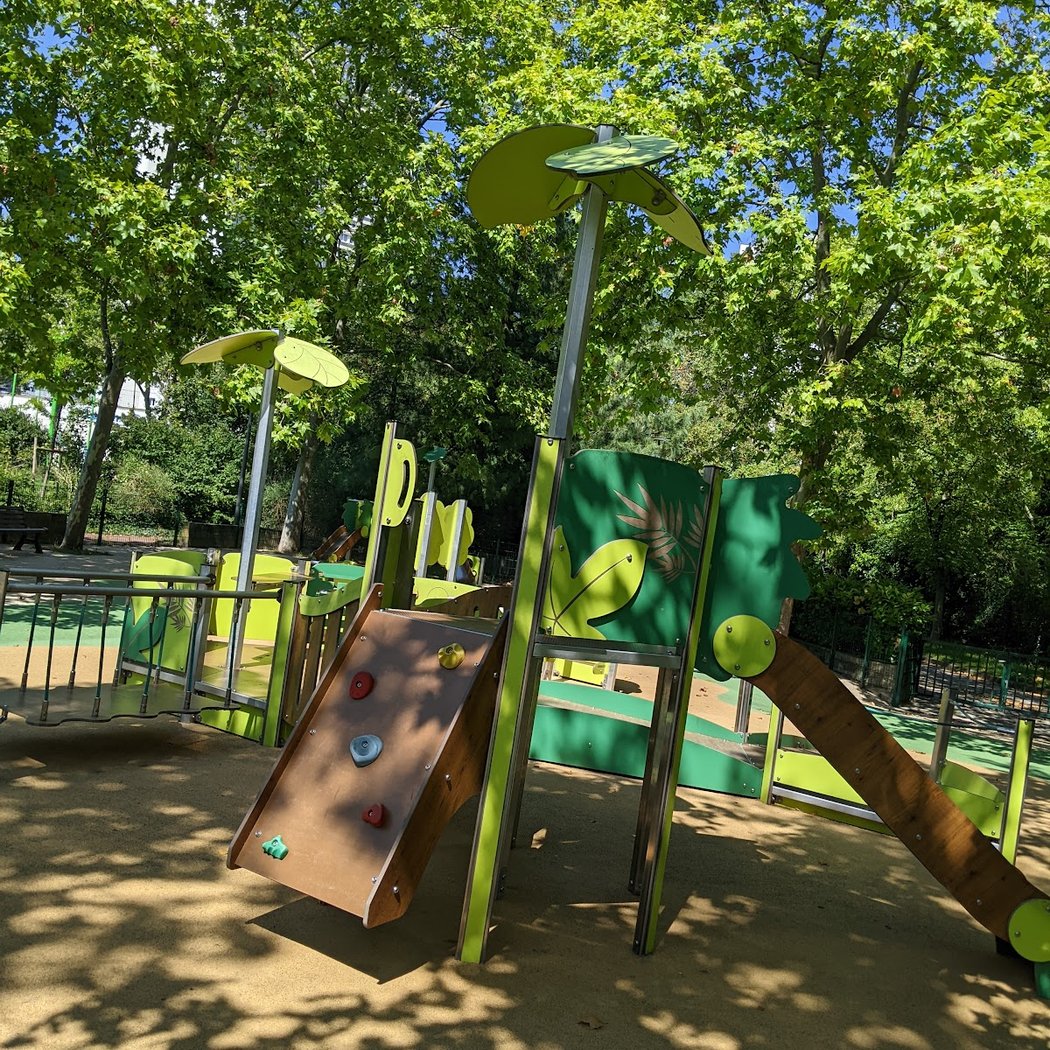 Aire de jeux pour enfants 2